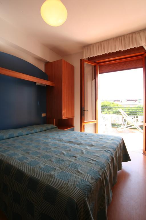 Hotel Midi Lido di Jesolo Habitación foto